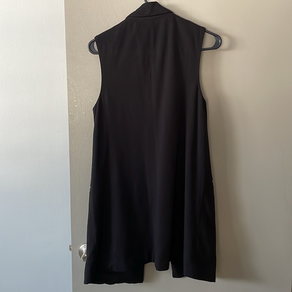 Button up vest - Picture 2 of 3